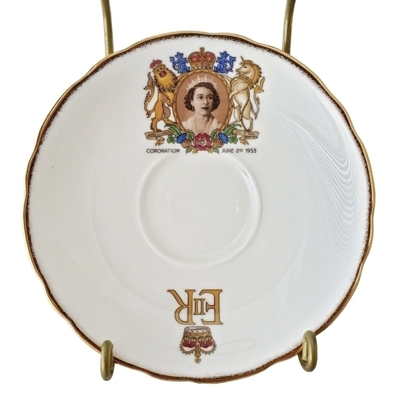 Adderley 1953 Queen Elizabeth II Coronation Bone China Teacup & Saucer Set - Picture 6 of 10